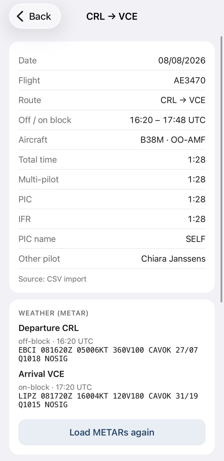 Flight details with the METAR at departure and arrival